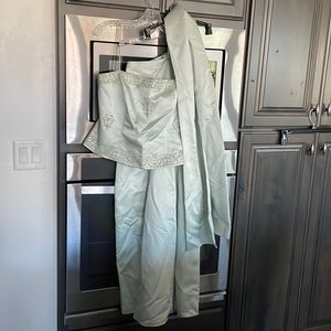 Michelangelo bridemaid attire